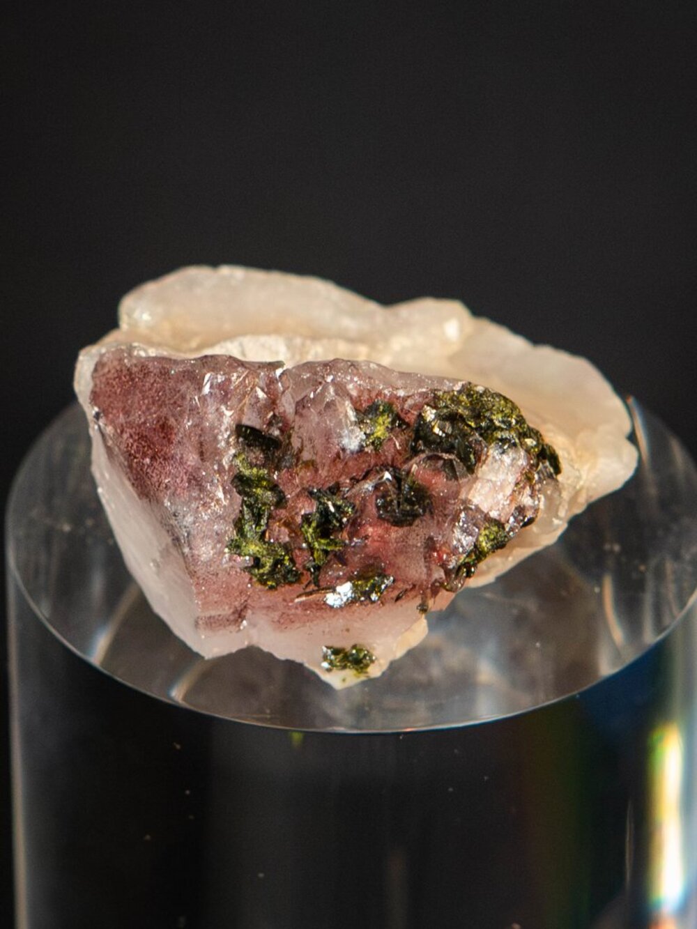 BOUTIQUE Natural 1.75" Hematoid Quartz Crystal Cluster w/ Epidote 36g